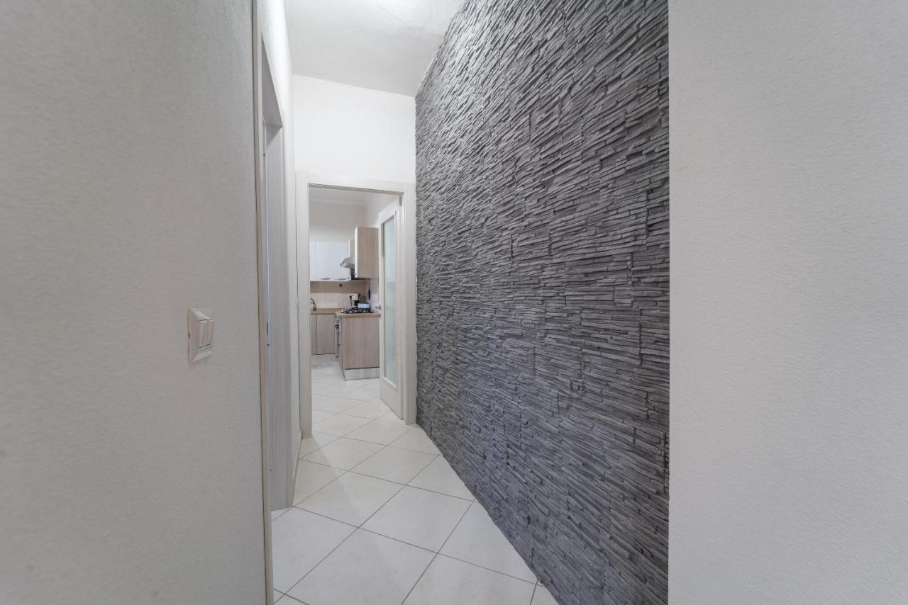 Miros Apartment ألغيرو المظهر الخارجي الصورة